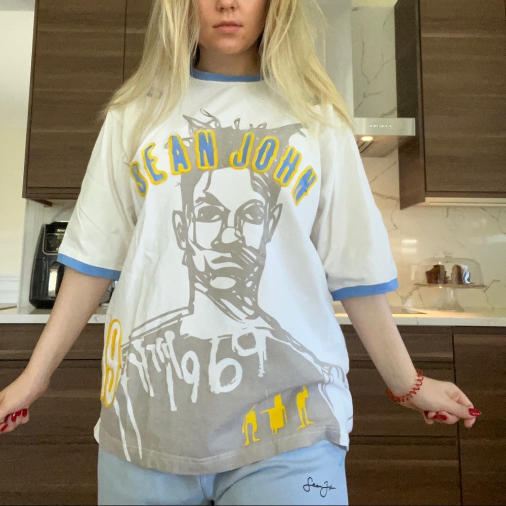 Sean John vintage graphic tshirt